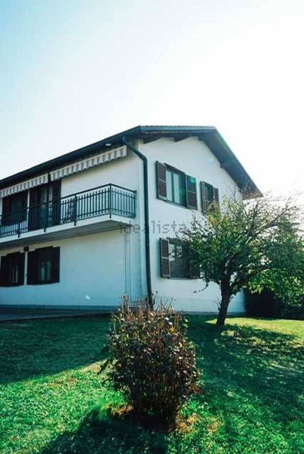 appartamento in vendita a Sesto Calende