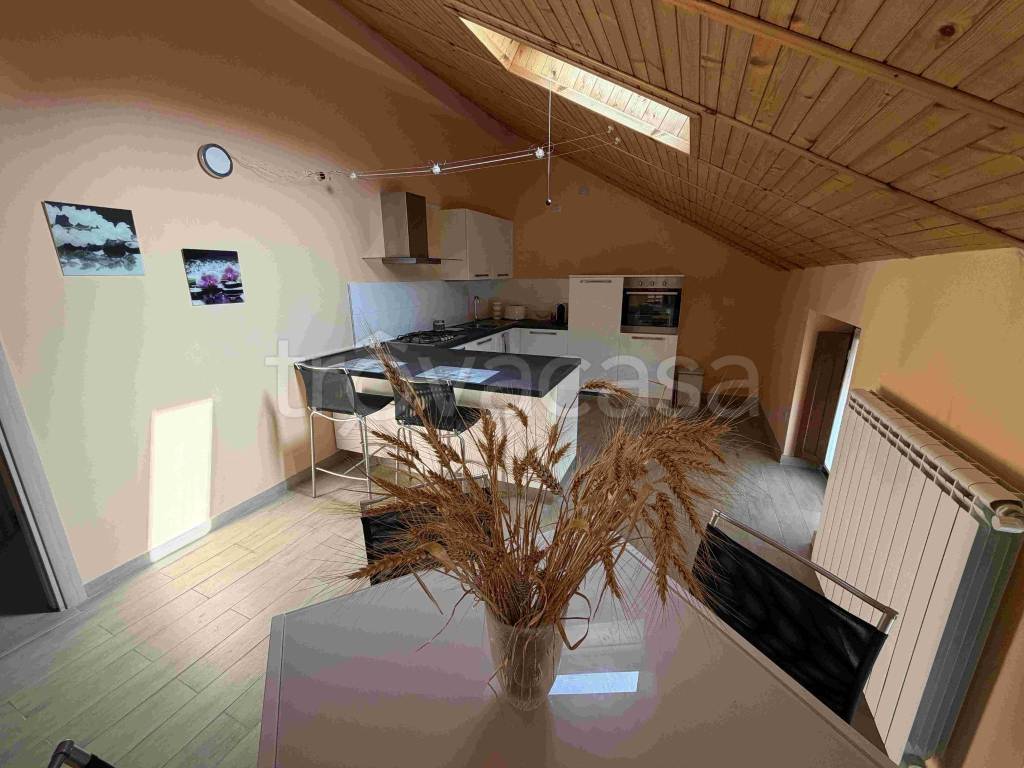 appartamento in vendita a Sesto Calende