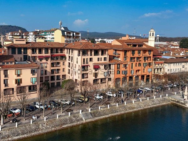 appartamento in vendita a Sesto Calende