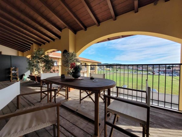 appartamento in vendita a Sesto Calende