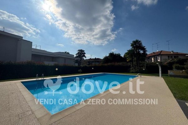 appartamento in vendita a Sesto Calende
