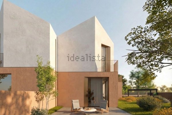 casa indipendente in vendita a Sesto Calende