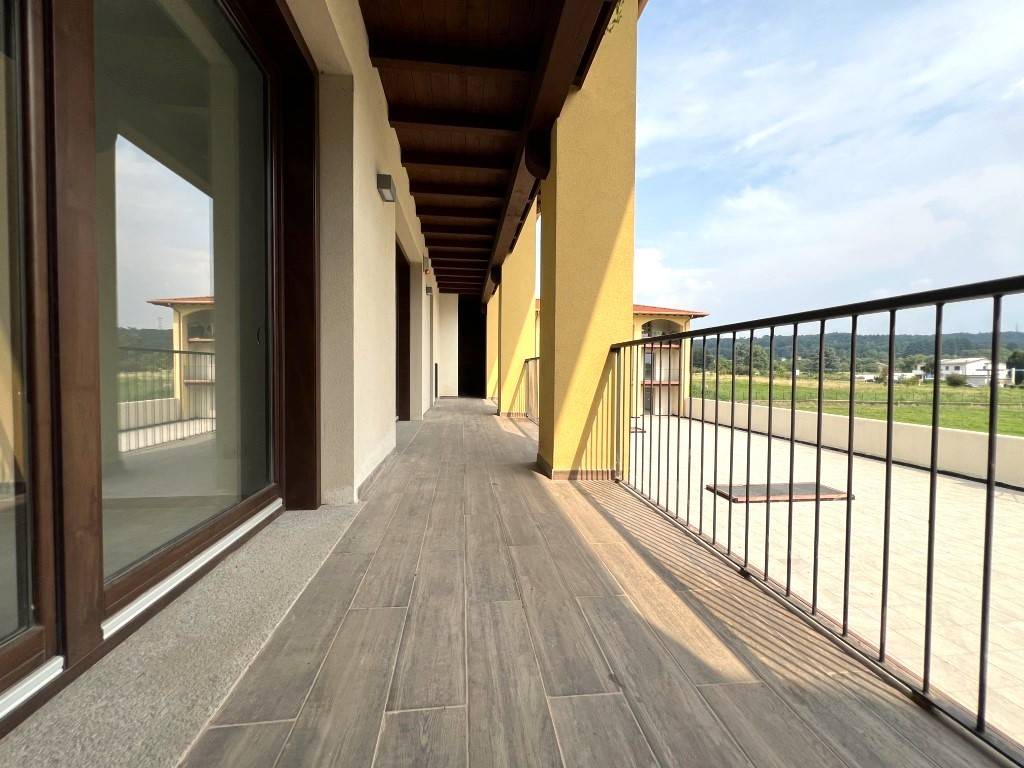 appartamento in vendita a Sesto Calende