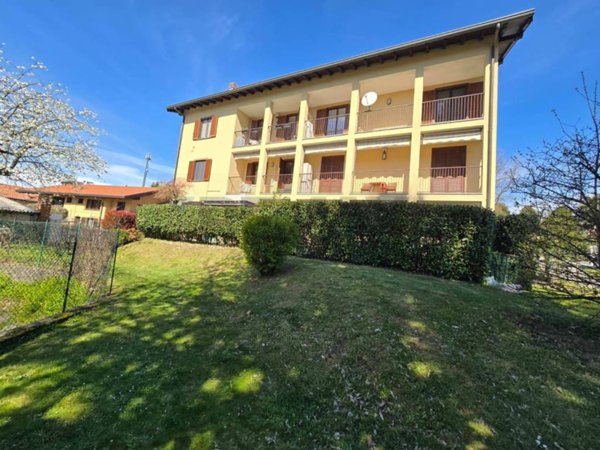 appartamento in vendita a Sesto Calende