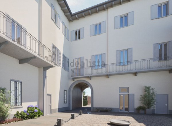 appartamento in vendita a Sesto Calende