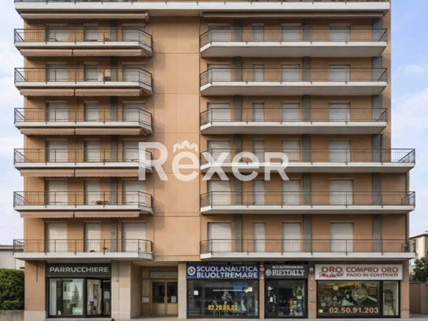 appartamento in vendita a Sesto Calende