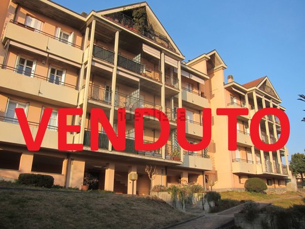 appartamento in vendita a Sesto Calende