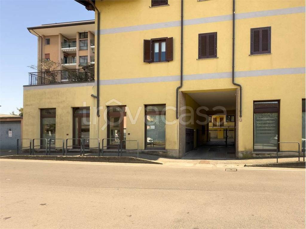 ufficio in vendita a Sesto Calende