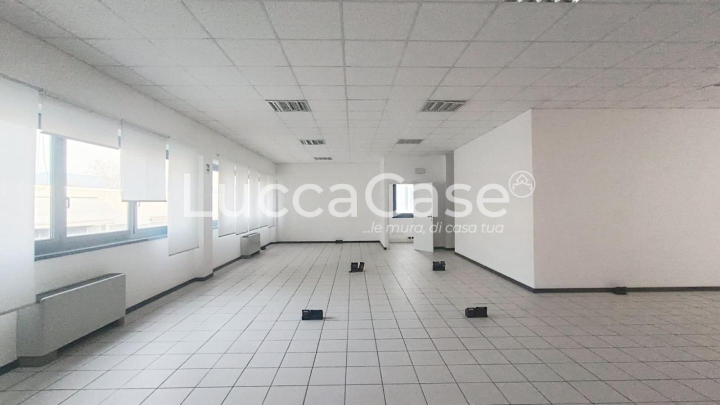 trivano in vendita a Sesto Calende in zona Sant'Anna