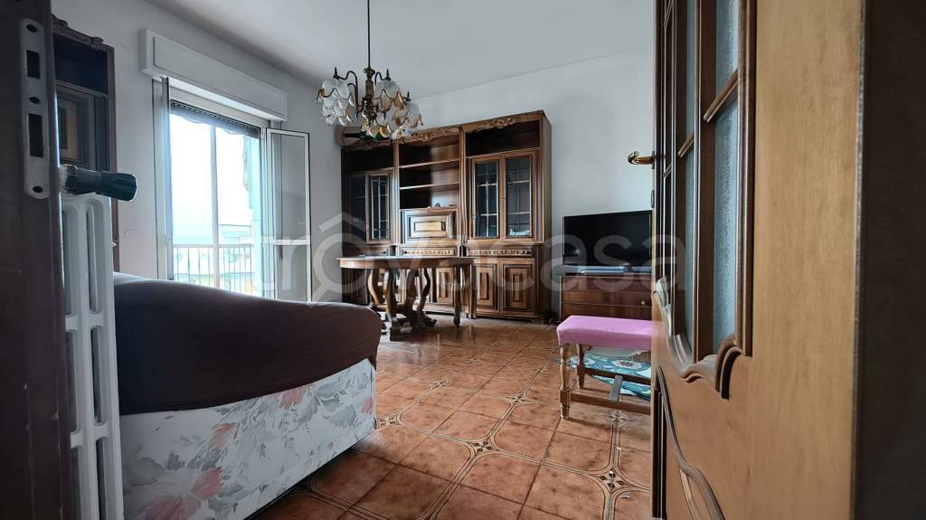 appartamento in vendita a Sesto Calende in zona Sant'Anna