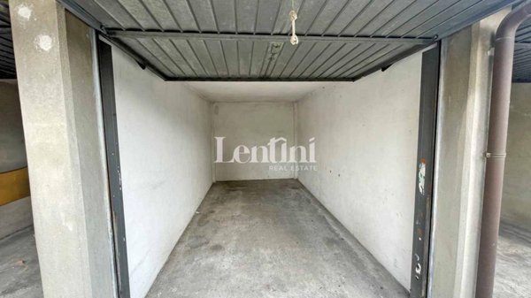 casa indipendente in vendita a Sesto Calende in zona Sant'Anna