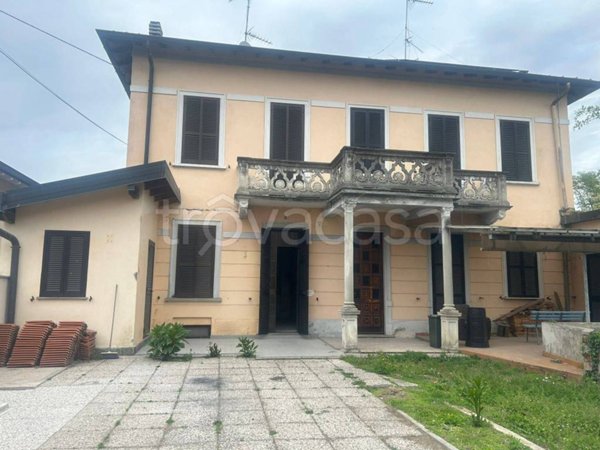 appartamento in vendita a Sesto Calende