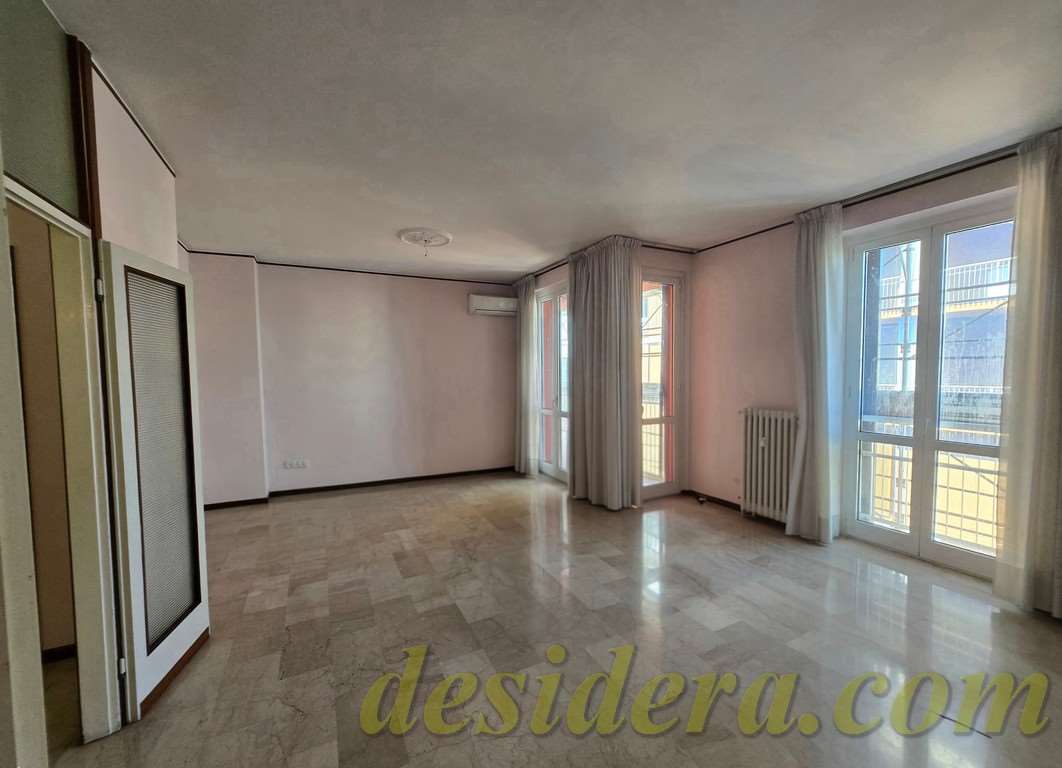 appartamento in vendita a Sesto Calende