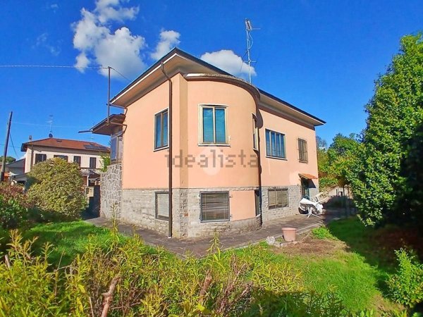 appartamento in vendita a Sesto Calende