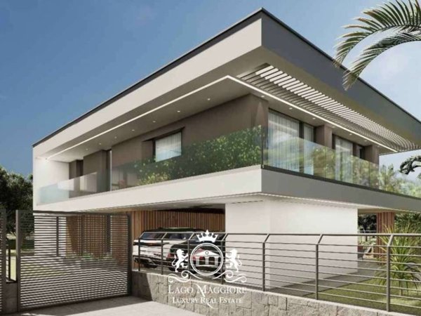 casa indipendente in vendita a Sesto Calende