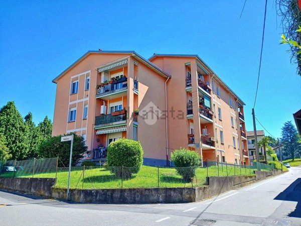 appartamento in vendita a Sesto Calende