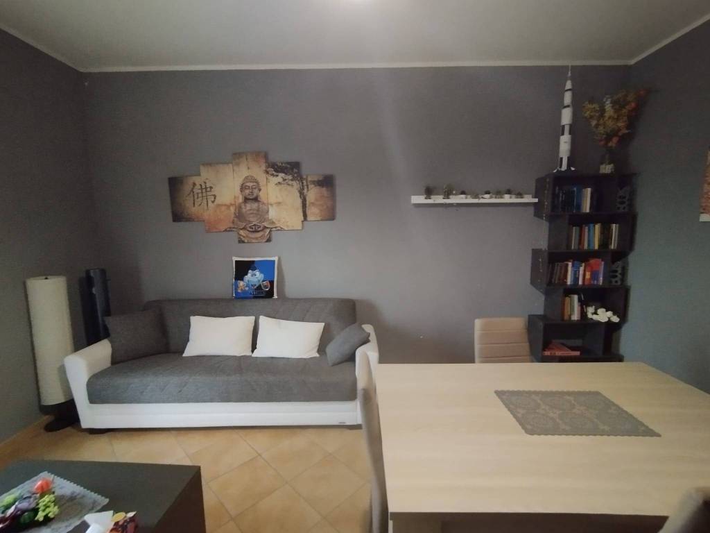 appartamento in vendita a Sesto Calende