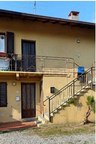 appartamento in vendita a Sesto Calende