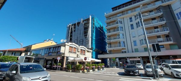 appartamento in vendita a Sesto Calende