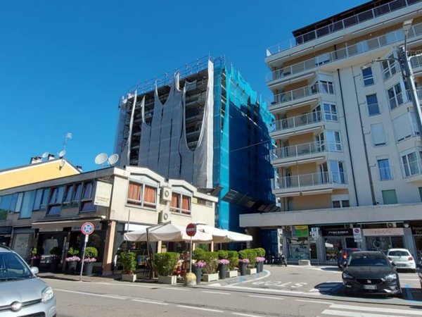 appartamento in vendita a Sesto Calende