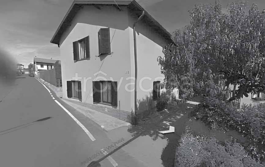 appartamento in vendita a Sesto Calende