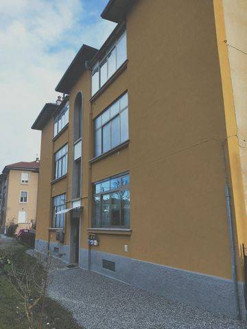 appartamento in vendita a Sesto Calende in zona San Giorgio