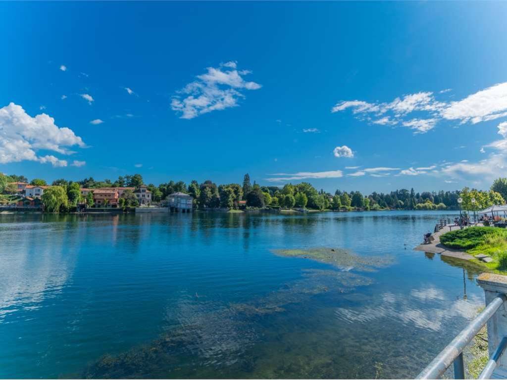 appartamento in vendita a Sesto Calende in zona Oneda