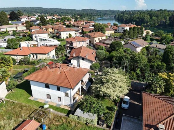 appartamento in vendita a Sesto Calende