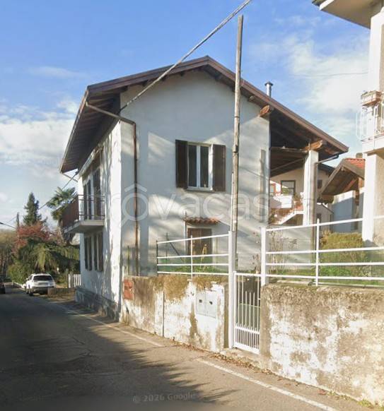 casa indipendente in vendita a Sesto Calende in zona Sant'Anna
