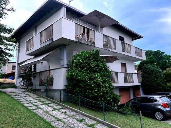 appartamento in vendita a Sesto Calende