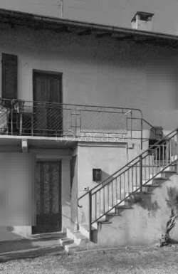 appartamento in vendita a Sesto Calende