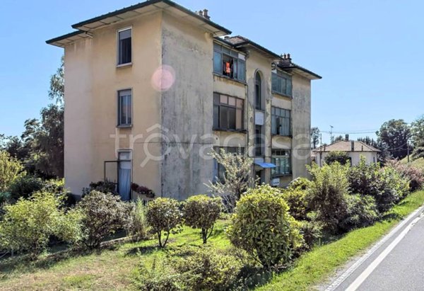 appartamento in vendita a Sesto Calende