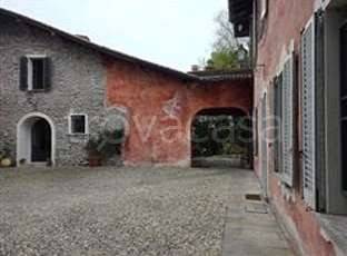 appartamento in vendita a Sesto Calende in zona Lentate
