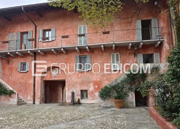 appartamento in vendita a Sesto Calende in zona Lentate