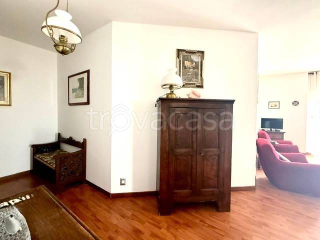 appartamento in vendita a Sesto Calende