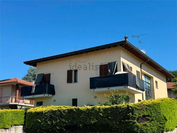 appartamento in vendita a Sesto Calende
