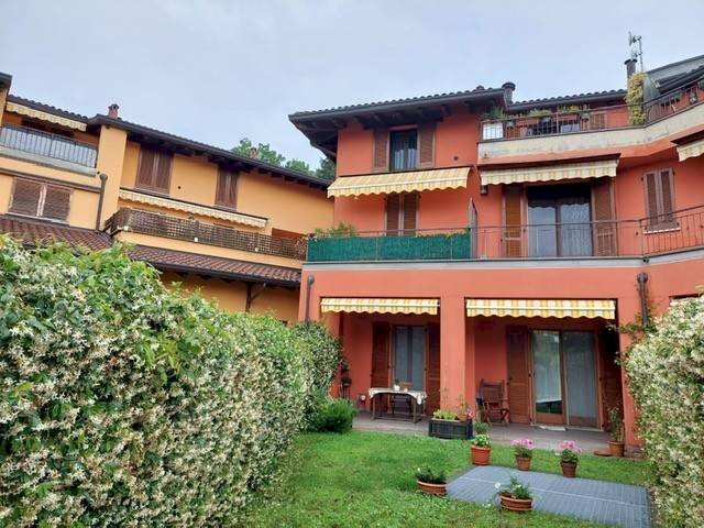 appartamento in vendita a Sesto Calende