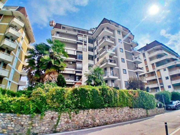 appartamento in vendita a Sesto Calende