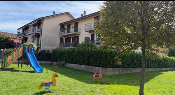 appartamento in vendita a Sesto Calende