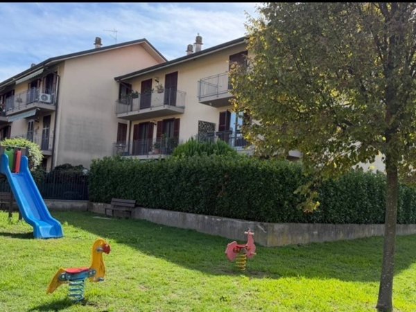 appartamento in vendita a Sesto Calende