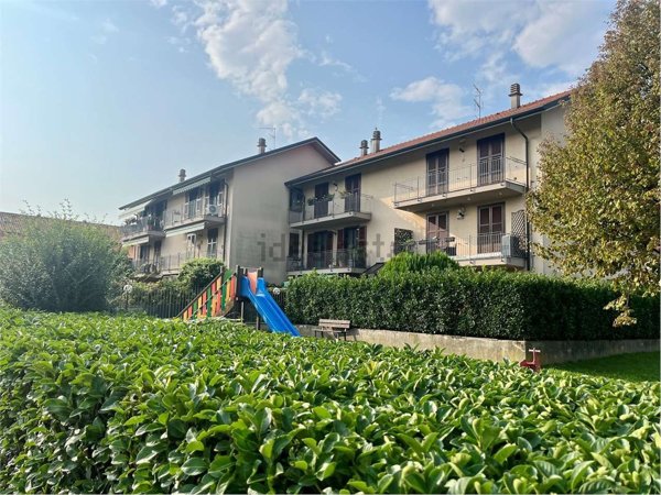appartamento in vendita a Sesto Calende