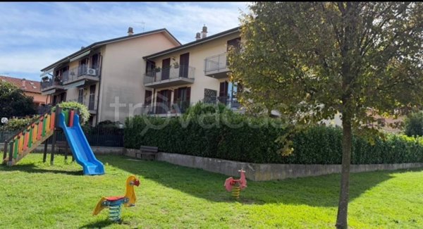 appartamento in vendita a Sesto Calende