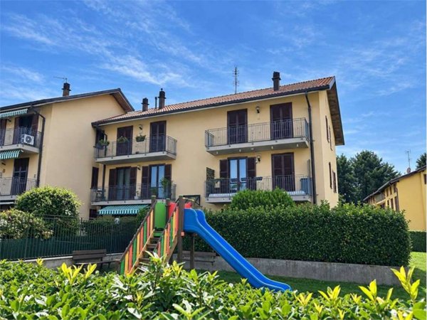 appartamento in vendita a Sesto Calende