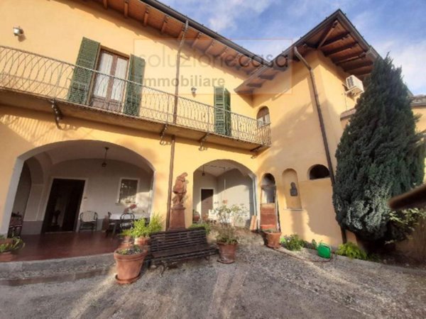 casa indipendente in vendita a Solbiate Arno
