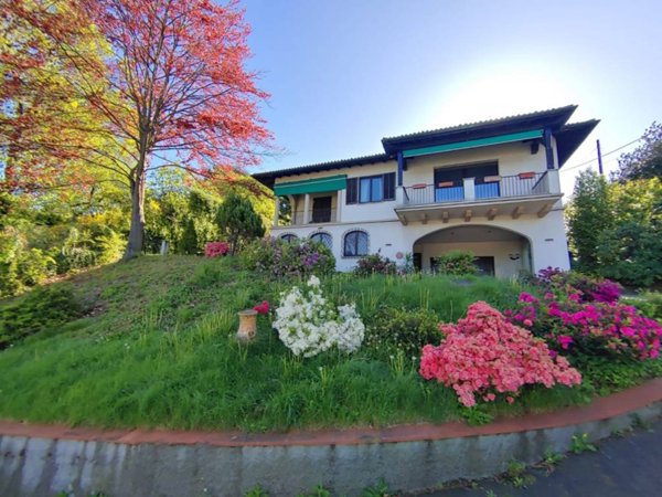 casa indipendente in vendita a Solbiate Arno