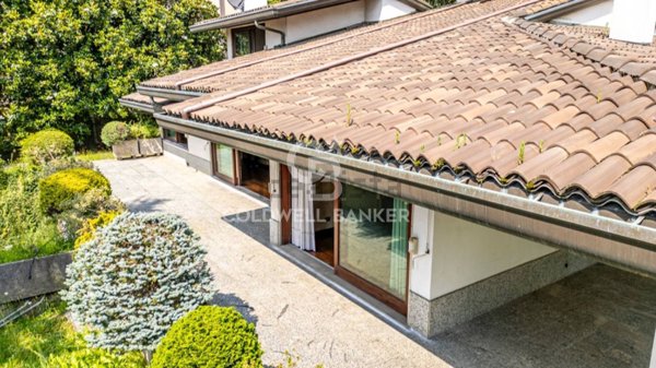 casa indipendente in vendita a Solbiate Arno