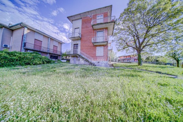 casa indipendente in vendita a Solbiate Arno