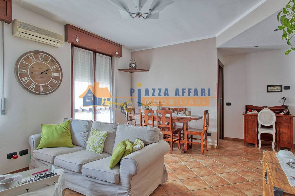 appartamento in vendita a Solbiate Arno