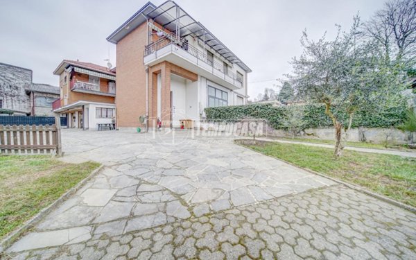 casa indipendente in vendita a Solbiate Arno