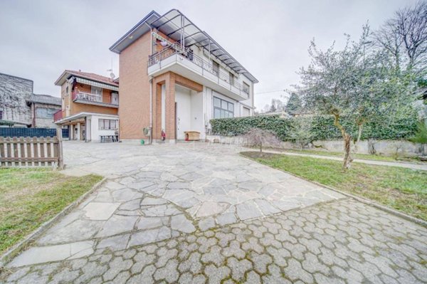 appartamento in vendita a Solbiate Arno